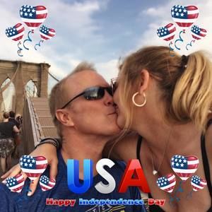 Meet your Posher, Kelli